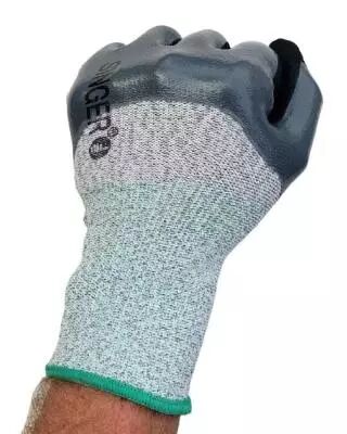 Qqmora Gants de travail résistants aux coupures Gants en nitrile résistants  aux sport camping S 42x35cm / 16,5x13,8 pouces - Cdiscount Auto