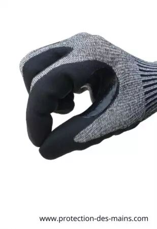 Gants anti coupure niveau F enduction Nitrile (la paire)