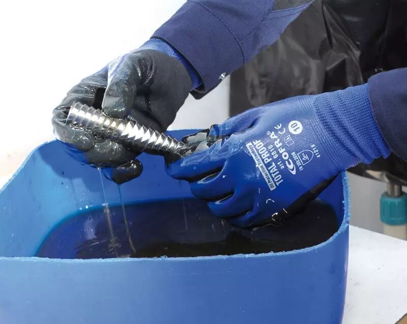 Gant de travail imperméable LIQUIDO adapté aux travaux de maçonnerie Gants  pour Professionnels‎